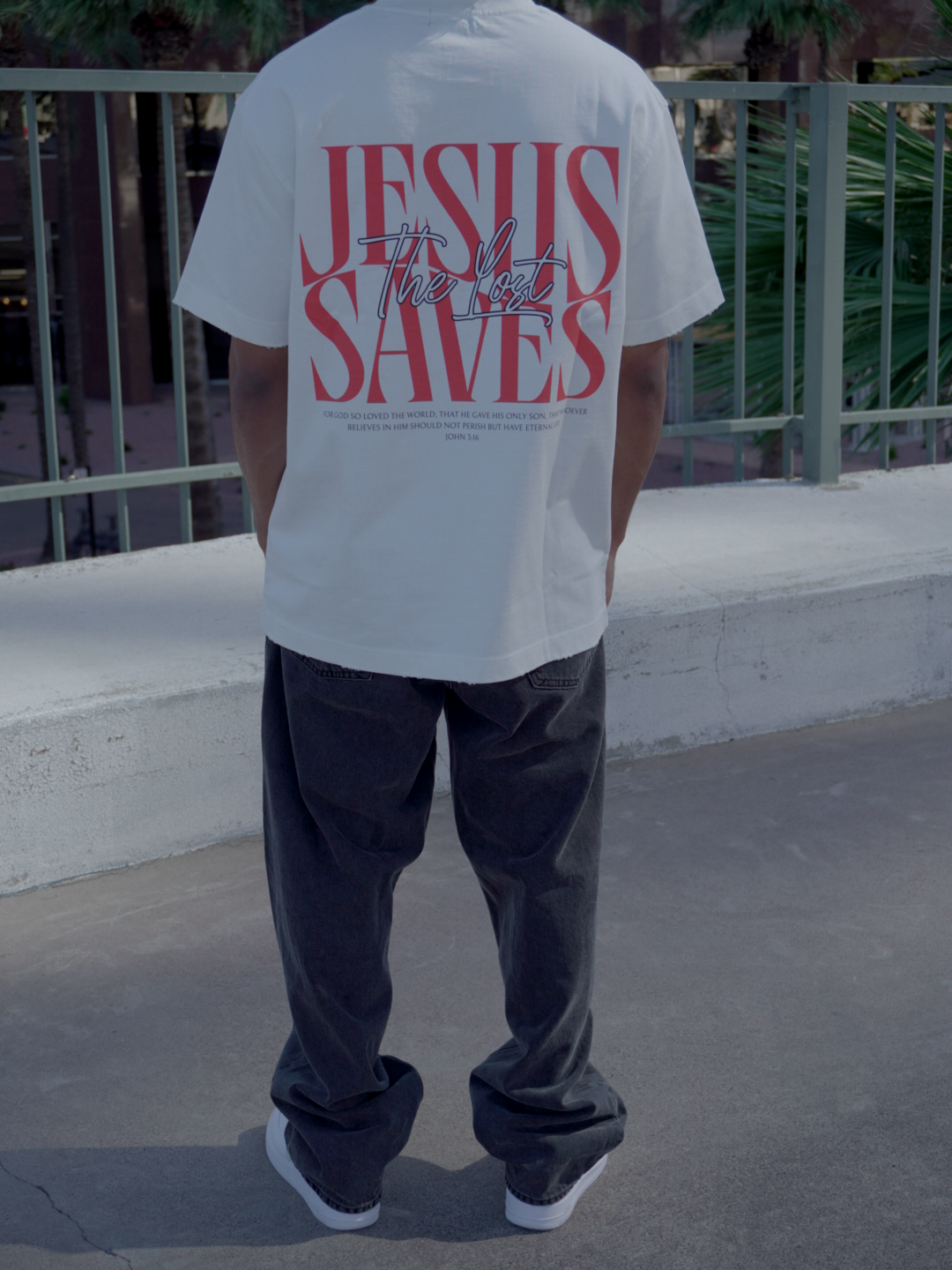 Jesus Saves the Lost