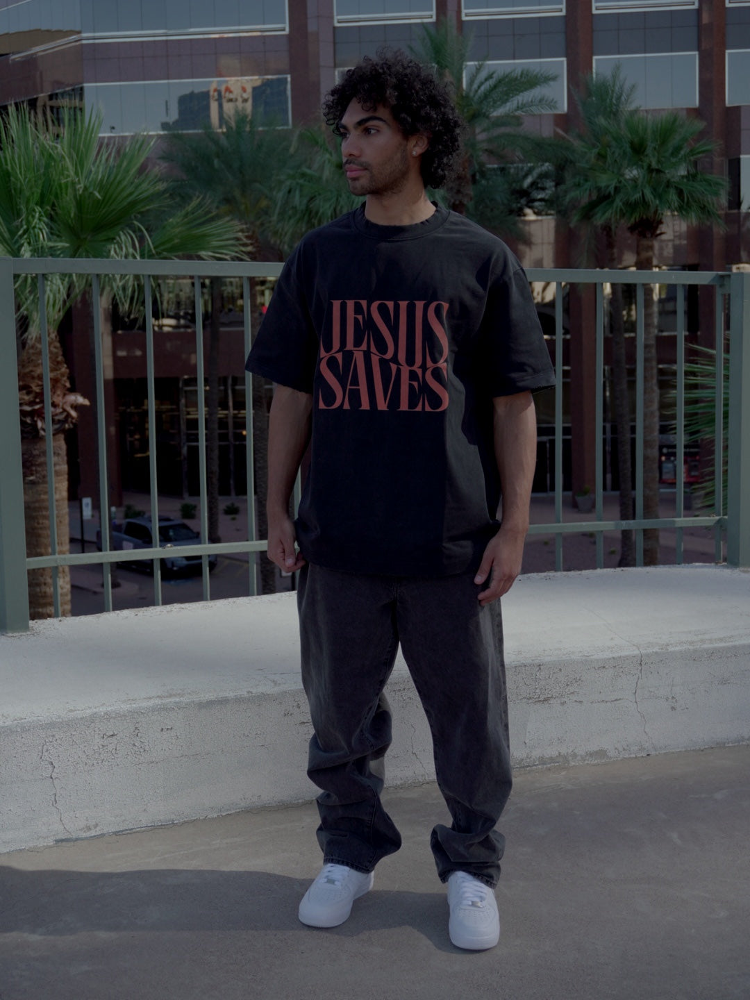 Jesus Saves the Lost